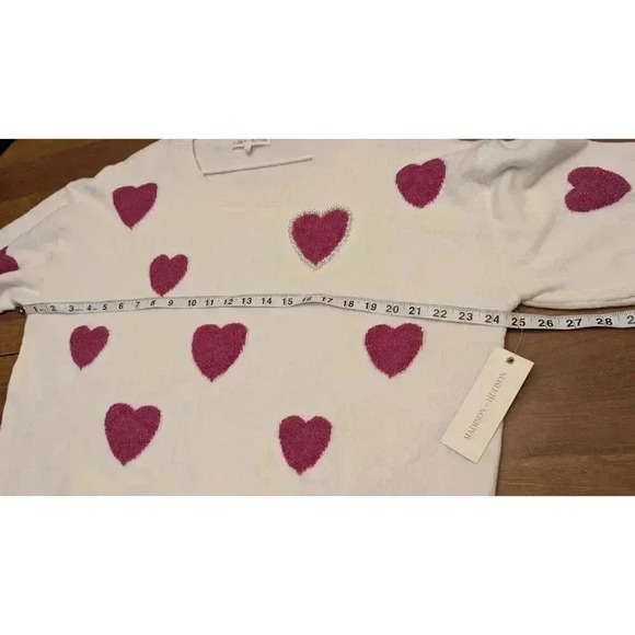 Women's soft heart sweater with pearl over heart detail, Madison Hudson size 2XL - Picture 5 of 6